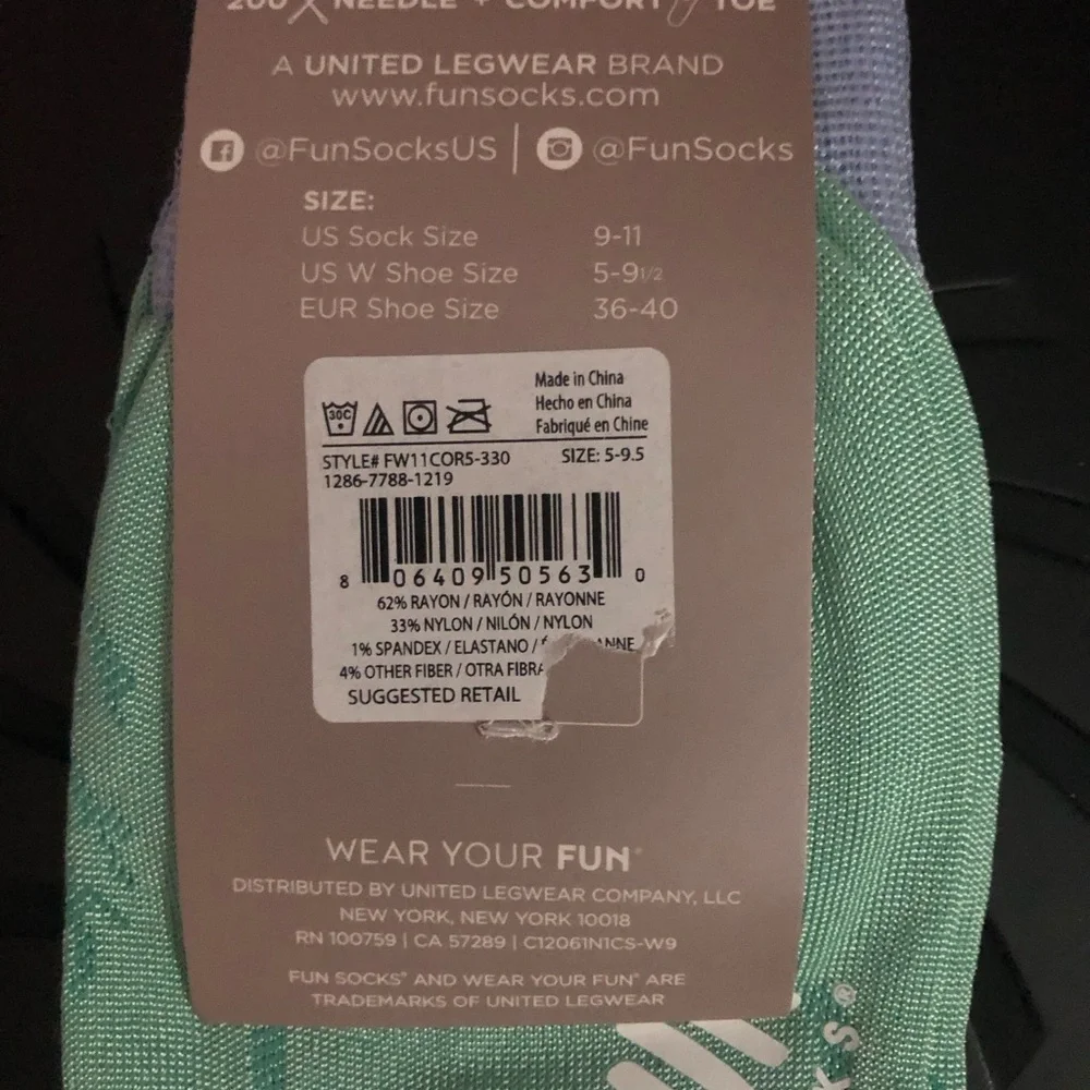 Women’s Light Green Seaweed design Combed Cotton Crew Socks